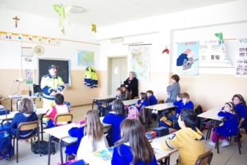 Corso di evacuazione Scuola Elementare Acquarica Protezione Civile "LA FONTANA"
